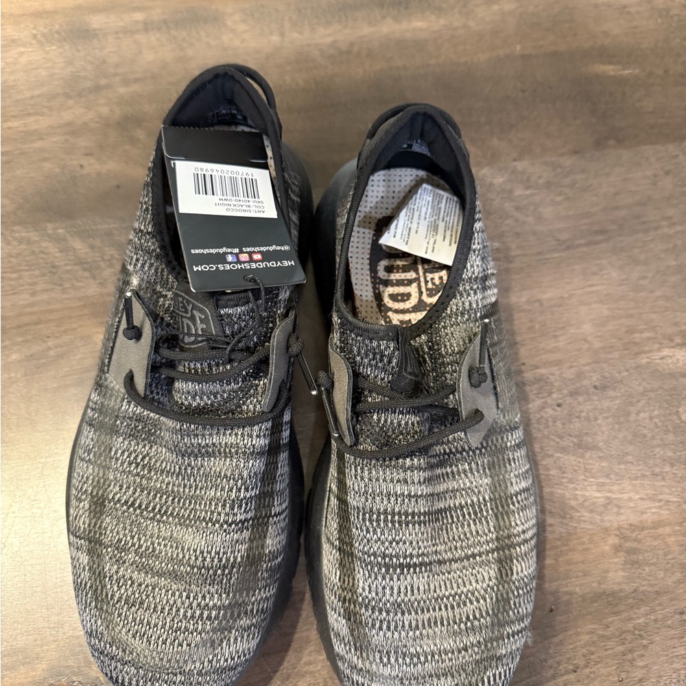 Men's Black and Gray Hey Dude Shoes - Picture 4 of 7